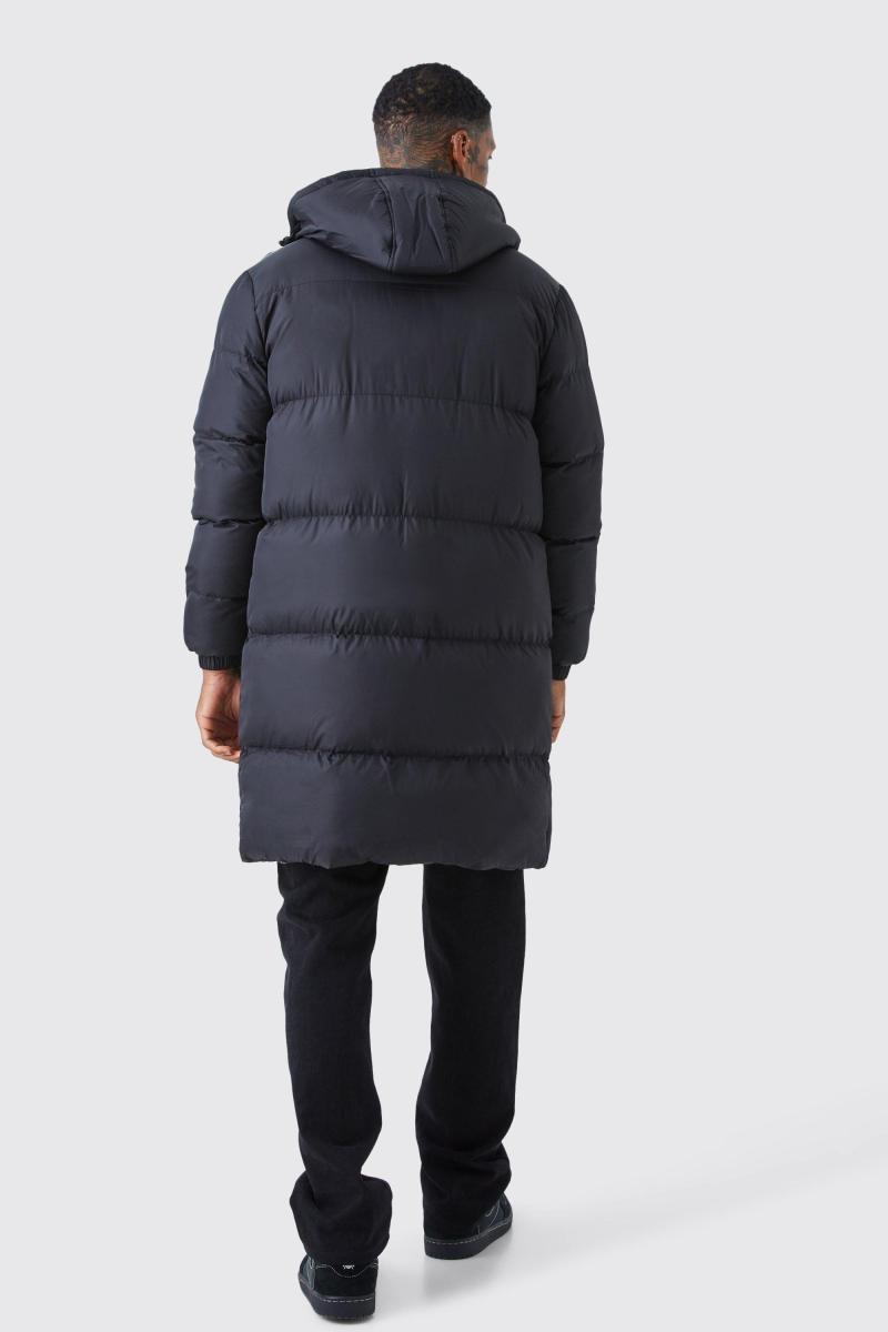 Пуховик середньої довжини з капюшоном чорного кольору