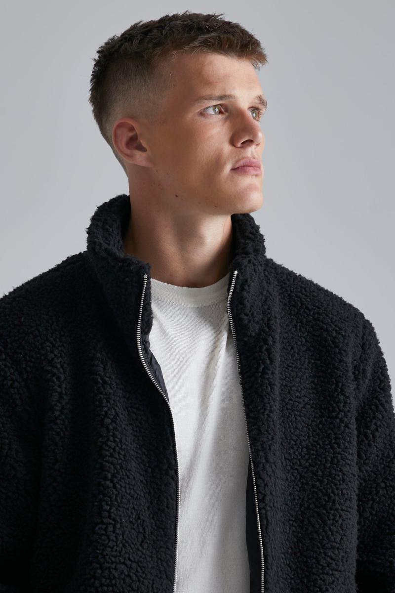 Високий чорний піджак із воронкоподібним вирізом Borg